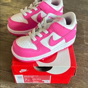 Nike Kids Pink and White Low-Top Sneakers — Bold Pink Accents